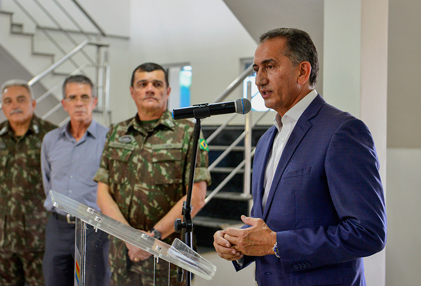 Waldez ressalta importância do apoio do Exército em ações no Amapá