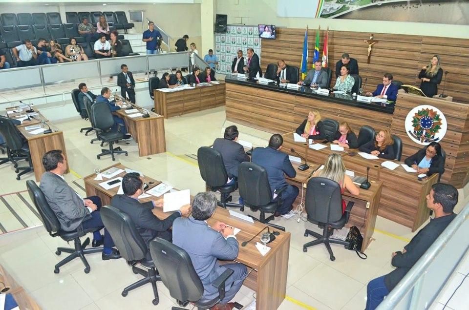 Em Macapá, Câmara aprova projeto que desconta salário de vereadores faltosos