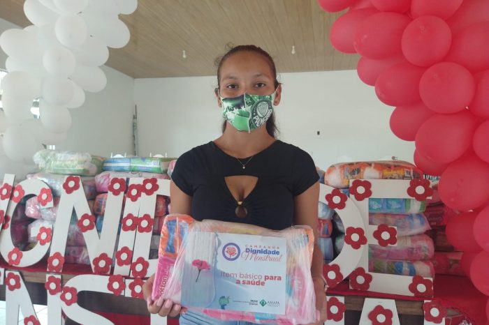 Dignidade Menstrual: Governo entrega 300 kits de absorventes íntimos no Arquipélago do Bailique