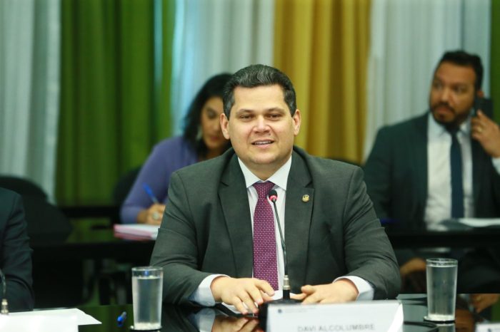 Senador Davi se reúne com ministro de Minas e Energia e exploração de petróleo no Amapá ganha novo capítulo