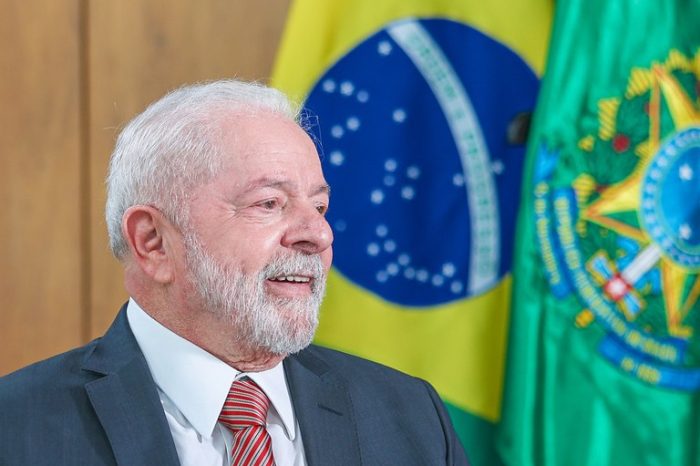 Lula diz que vem ao Amapá para 'fazer justiça no preço da energia'