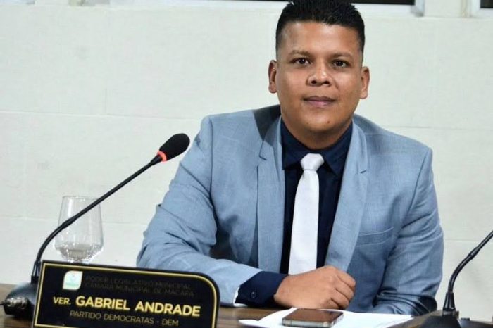 De olho na reeleição, vereador Gabriel Andrade se filia ao PDT