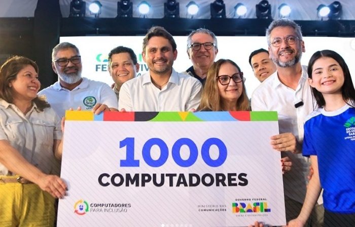 Com articulação de Davi, escolas públicas do Amapá recebem mil novos computadores