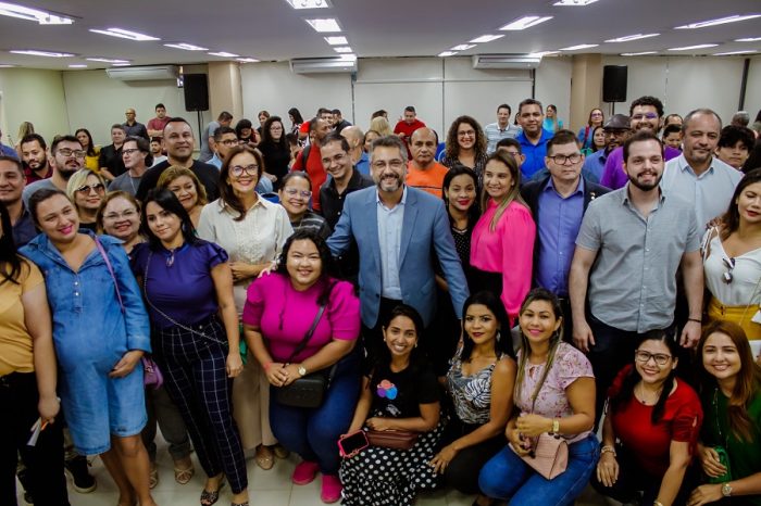 Clécio anuncia terceira convocação do concurso da educação