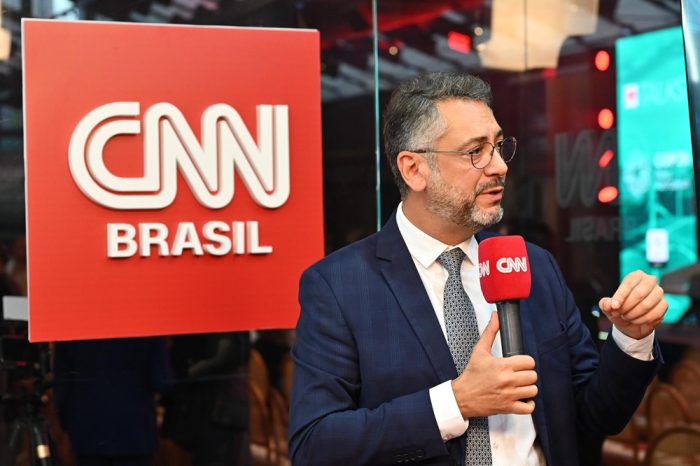 Em São Paulo, Clécio participa de evento da CNN Brasil sobre mudanças climáticas